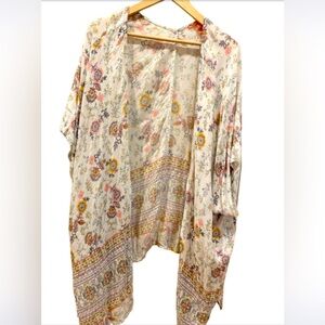 Chelsea & Violet beautiful kimono